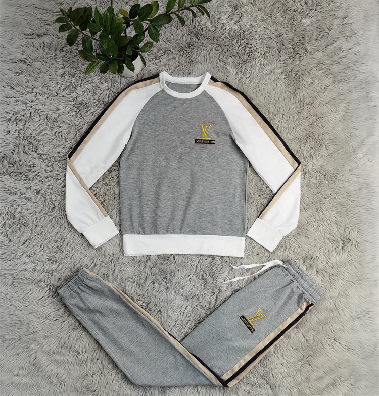 Louis Vuitton Tracksuit Wmns ID:20261003-145
